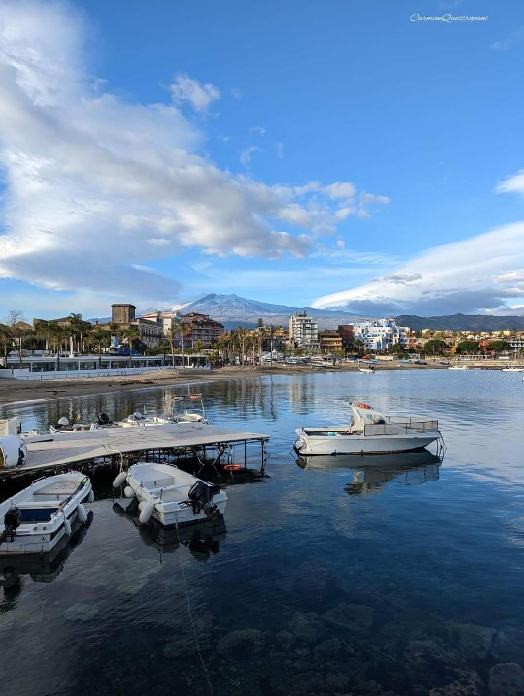Anna Holiday Home Giardini Naxos Bagian luar foto